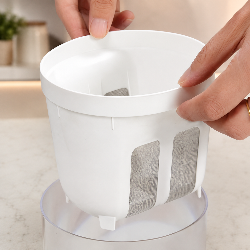 Round Greek Yogurt Strainer with Removable Mesh Basket 1100ml