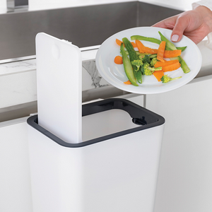 Modern Cabinet Hanging Trash Bin (1514) by Limon