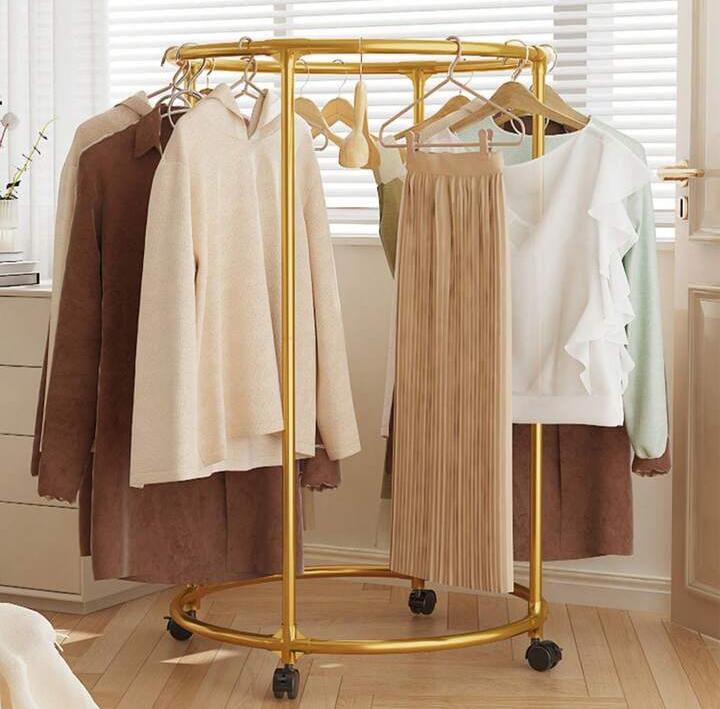 Swivel Style Circular Clothes Display Rack