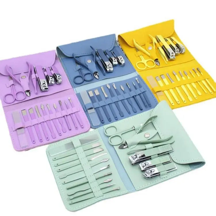 MANICURE PEDICURE KIT