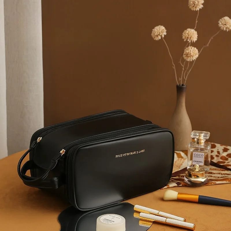 Versatile and Stylish Cosmetic Bag