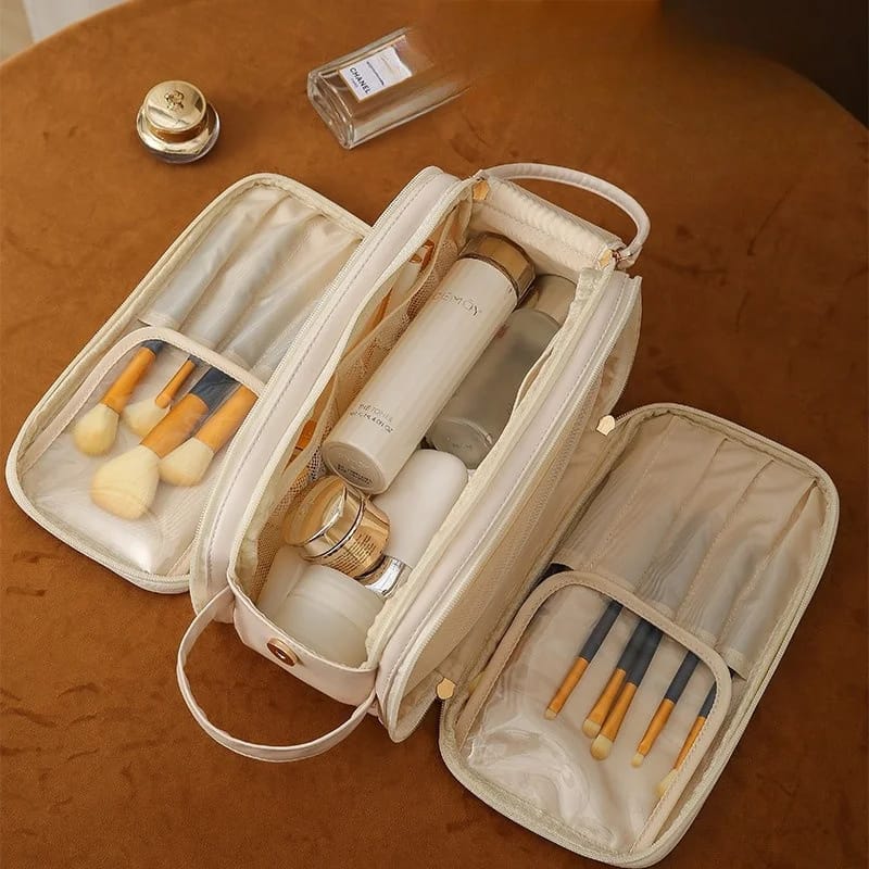 Versatile and Stylish Cosmetic Bag
